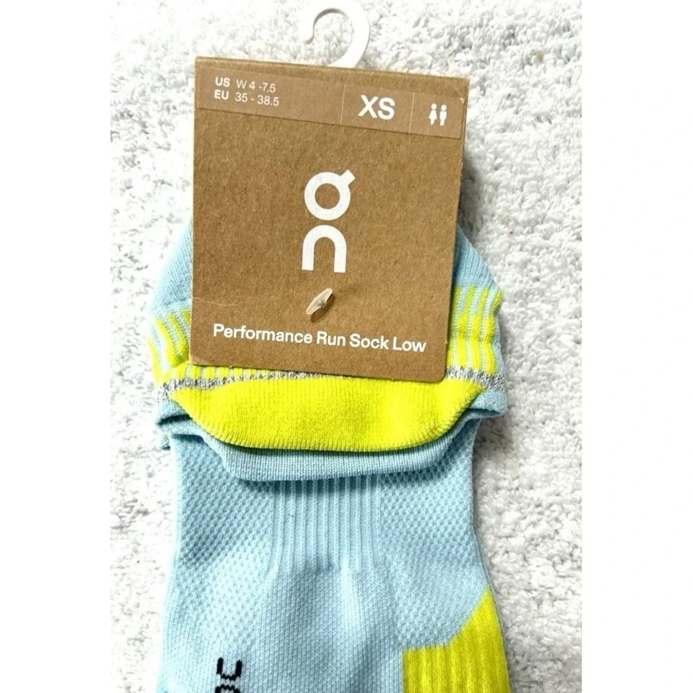 On Cloud XS (Women's 4-7.5) Performance Run Sock Low Wash/Lime